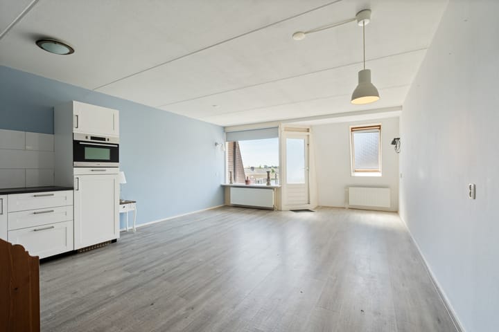 Photo 3 of Meerdorpstraat 34