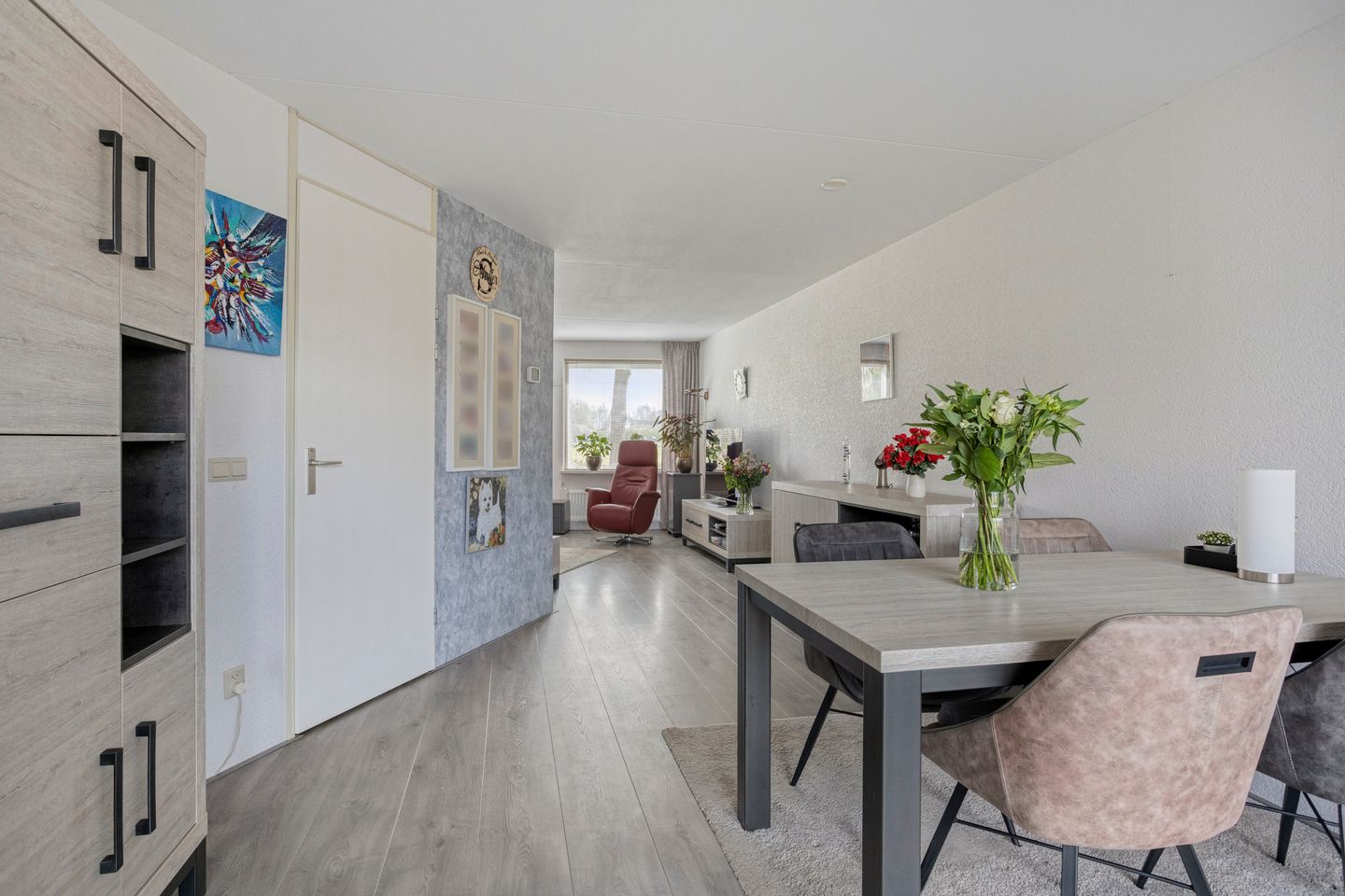 Photo 14 of Roerdomp 75