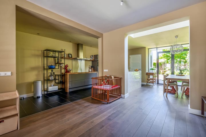 Tussenwoning te koop: Rozemarijnstraat 26, Eindhoven