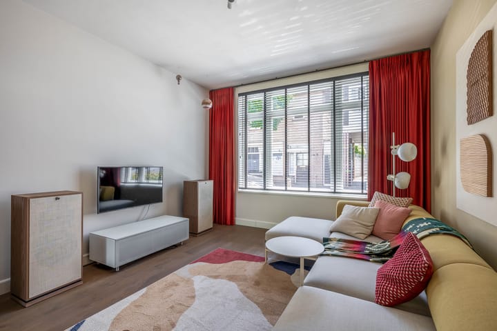 Tussenwoning te koop: Rozemarijnstraat 26, Eindhoven