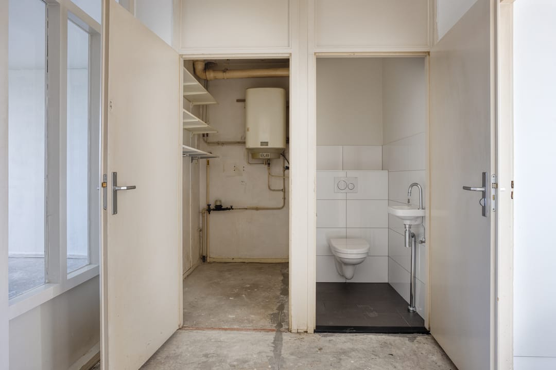 Photo 8 of Voltastraat 31