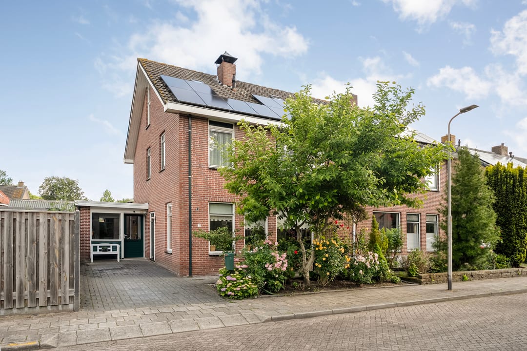 Photo 1 of Beukenlaan 2