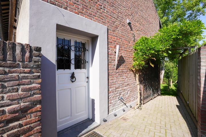 Photo 2 of Hulserstraat 99-A