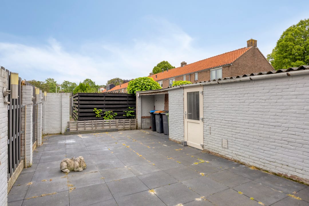 Photo 31 of Pieter de Hooghstraat 12