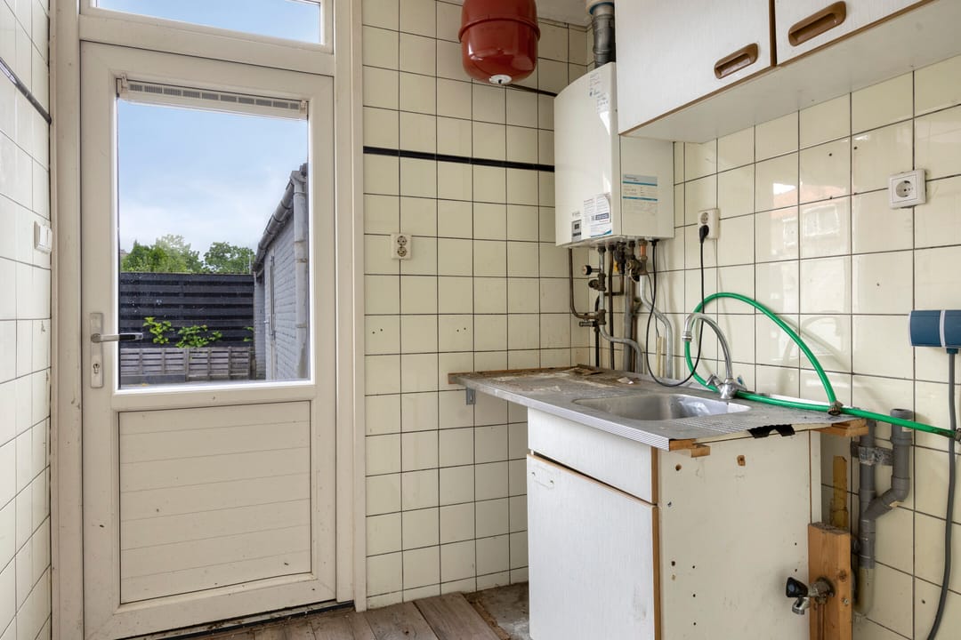 Photo 16 of Pieter de Hooghstraat 12