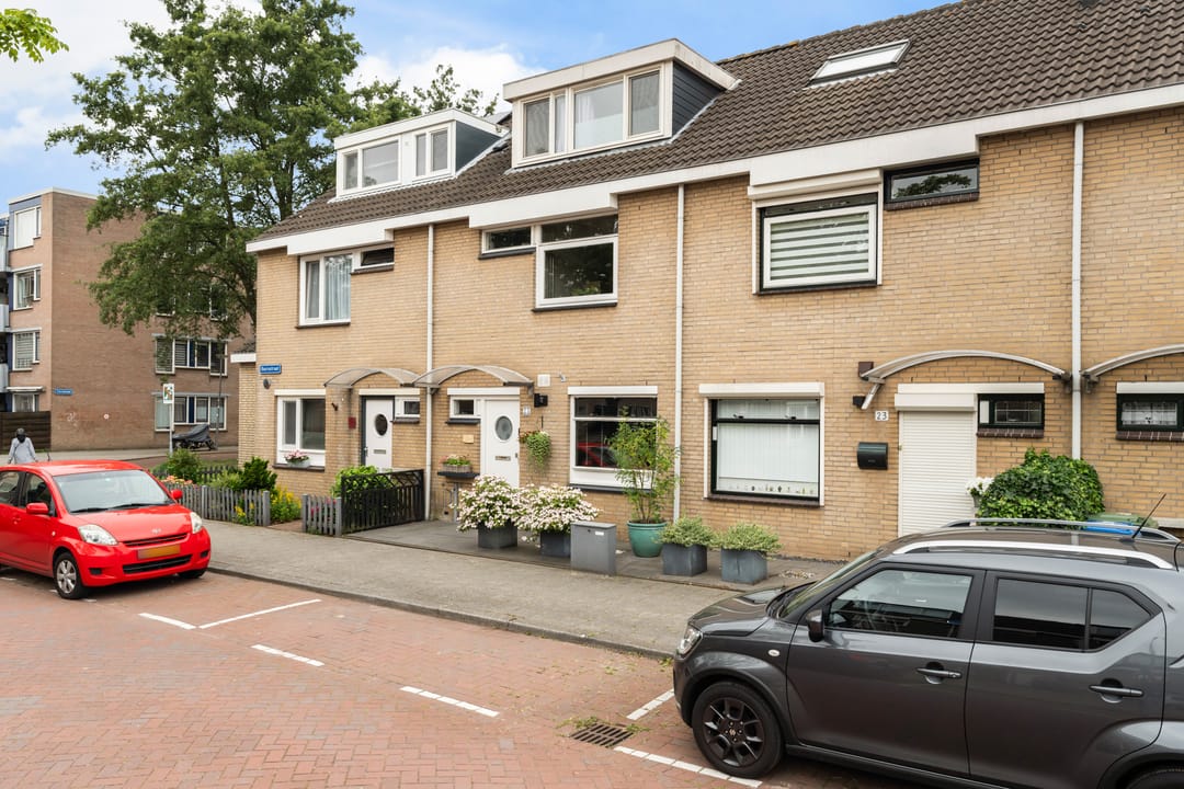 Photo 1 of Basrastraat 25