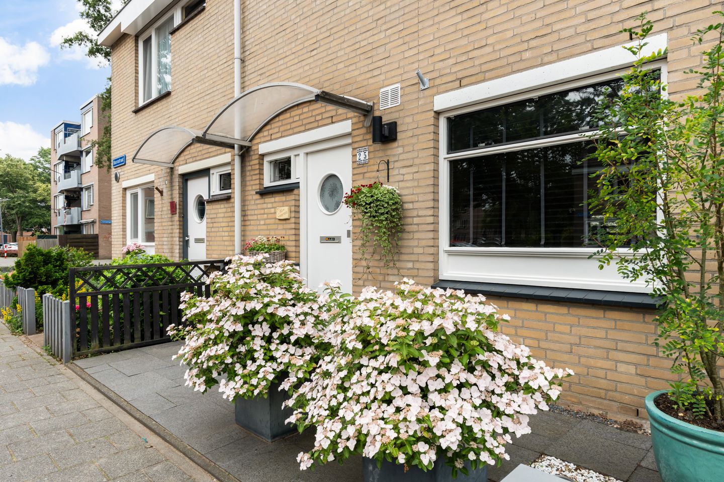 Photo 35 of Basrastraat 25