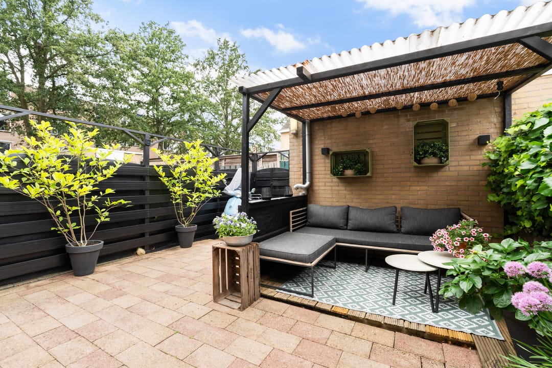 Photo 2 of Basrastraat 25