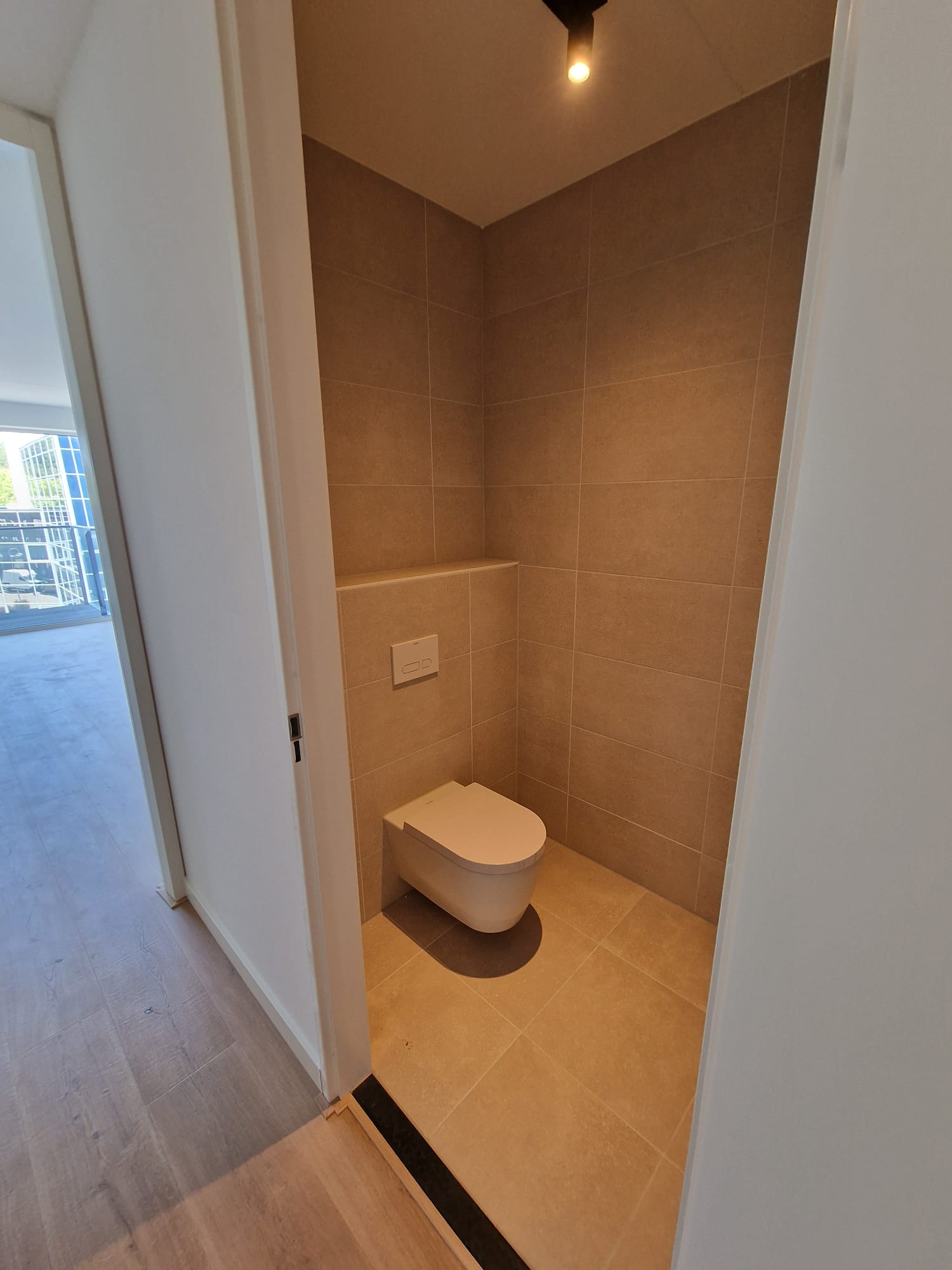 Photo 27 of Burnhamstraat 55