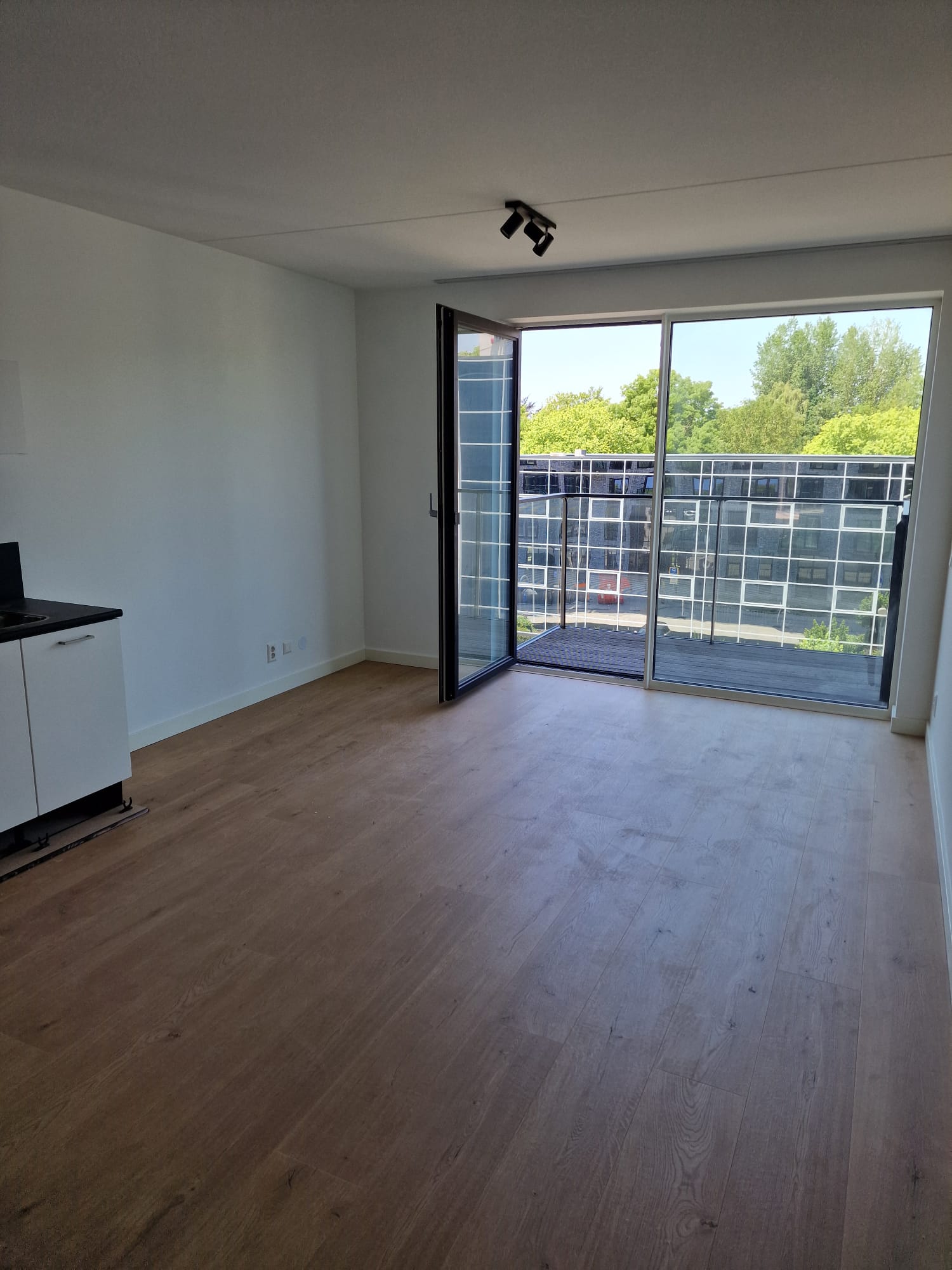 Photo 15 of Burnhamstraat 55