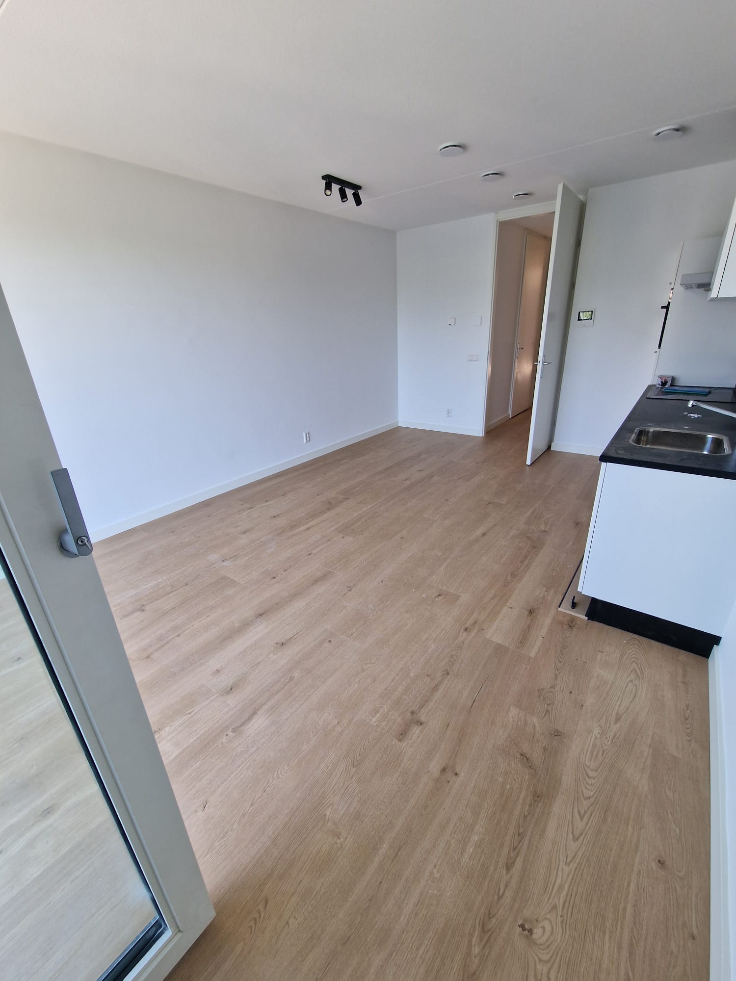 Photo 21 of Burnhamstraat 55