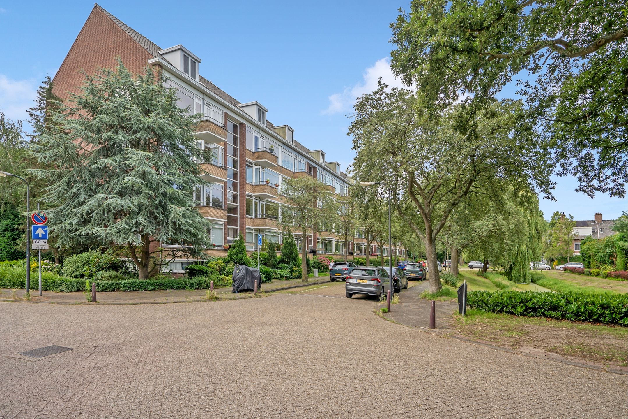Photo 24 of Cromhoutlaan 17