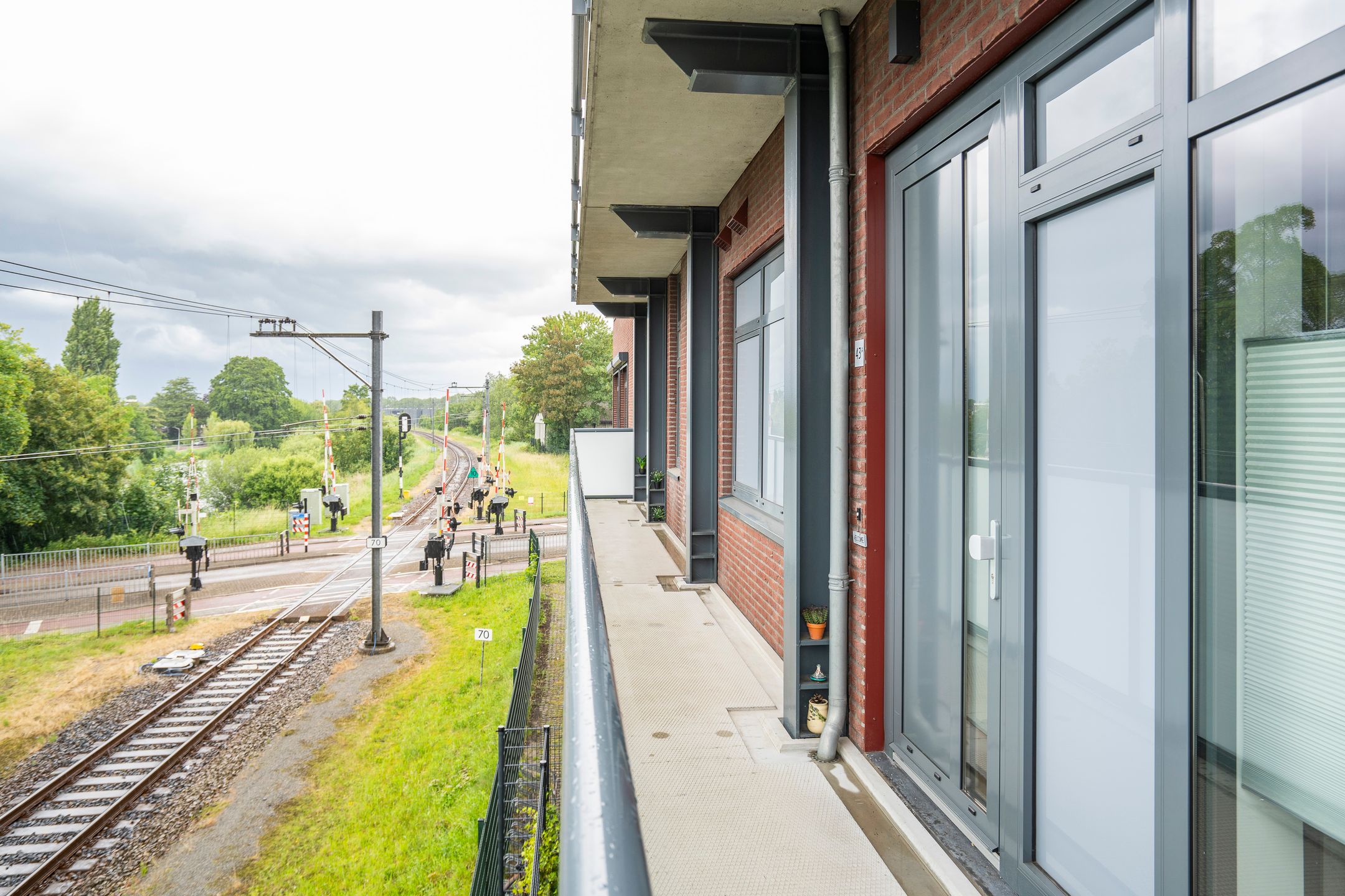 Photo 24 of Stationsweg 43-A