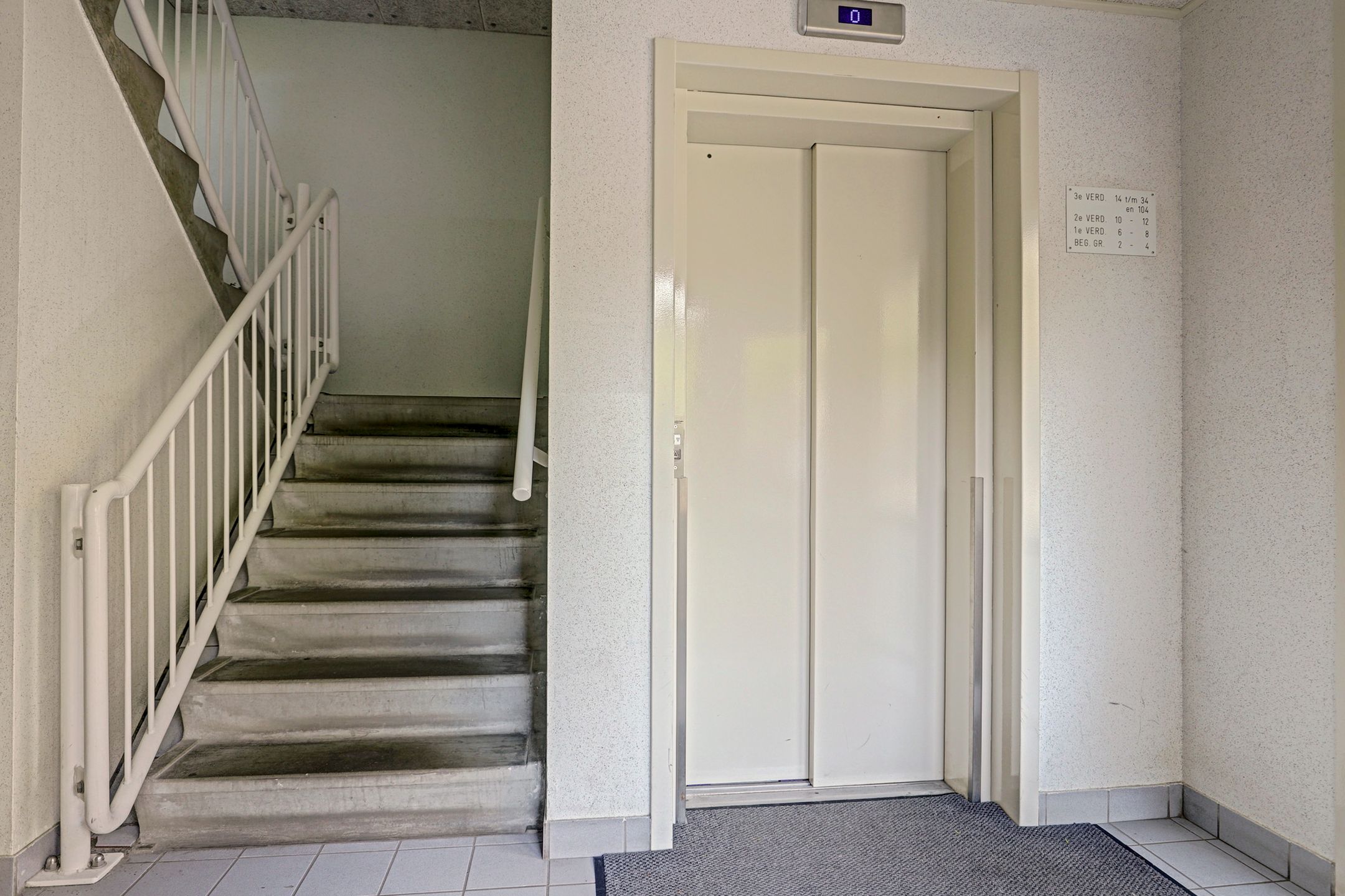 Photo 33 of Bertrand Russellstraat 30