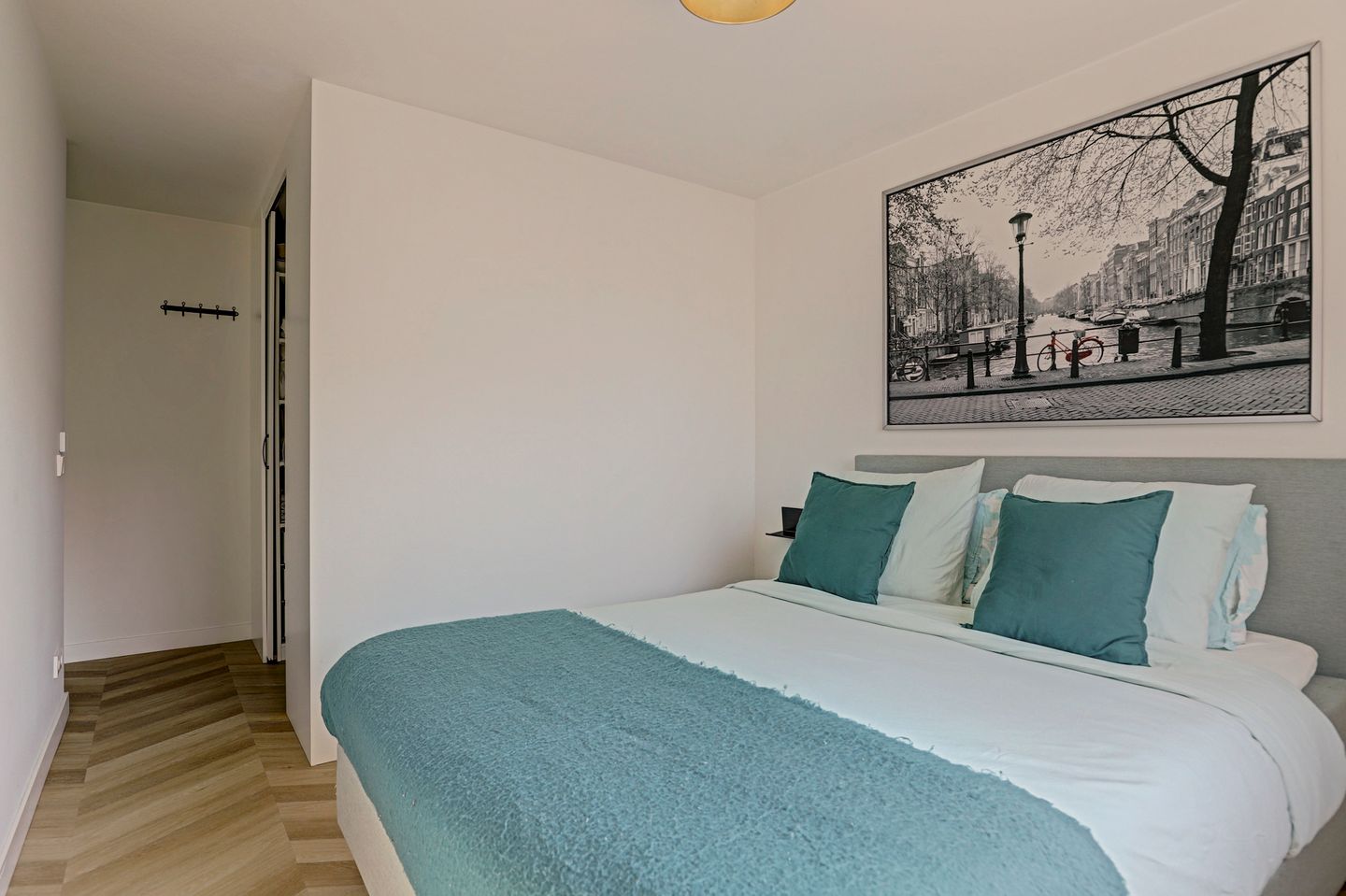 Photo 19 of Bertrand Russellstraat 30