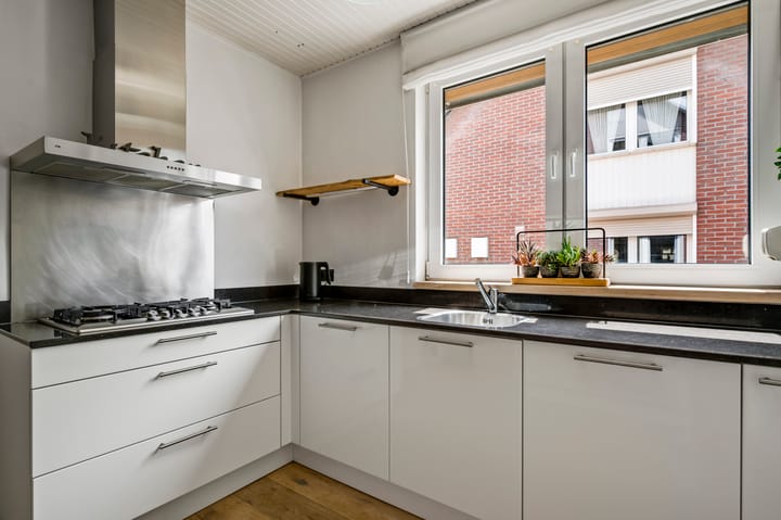 Photo 3 of Lindenstraat 4