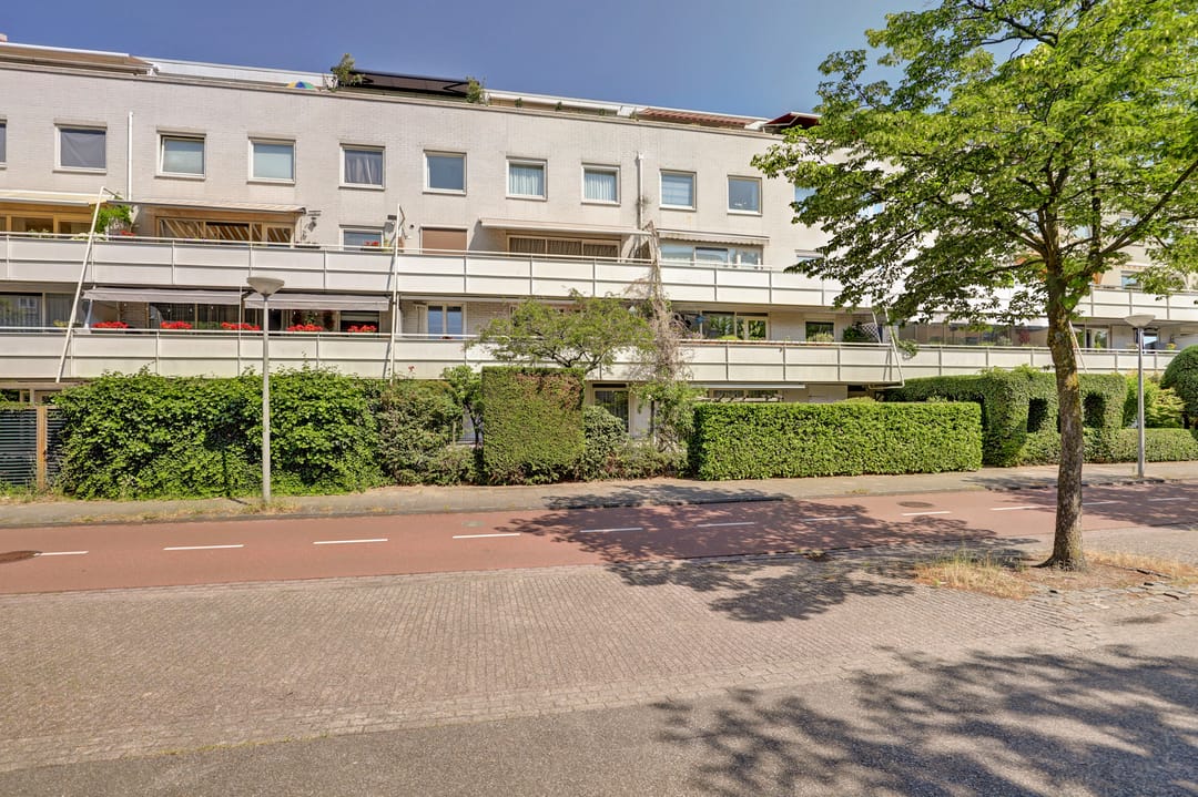 Photo 32 of Bertrand Russellstraat 30