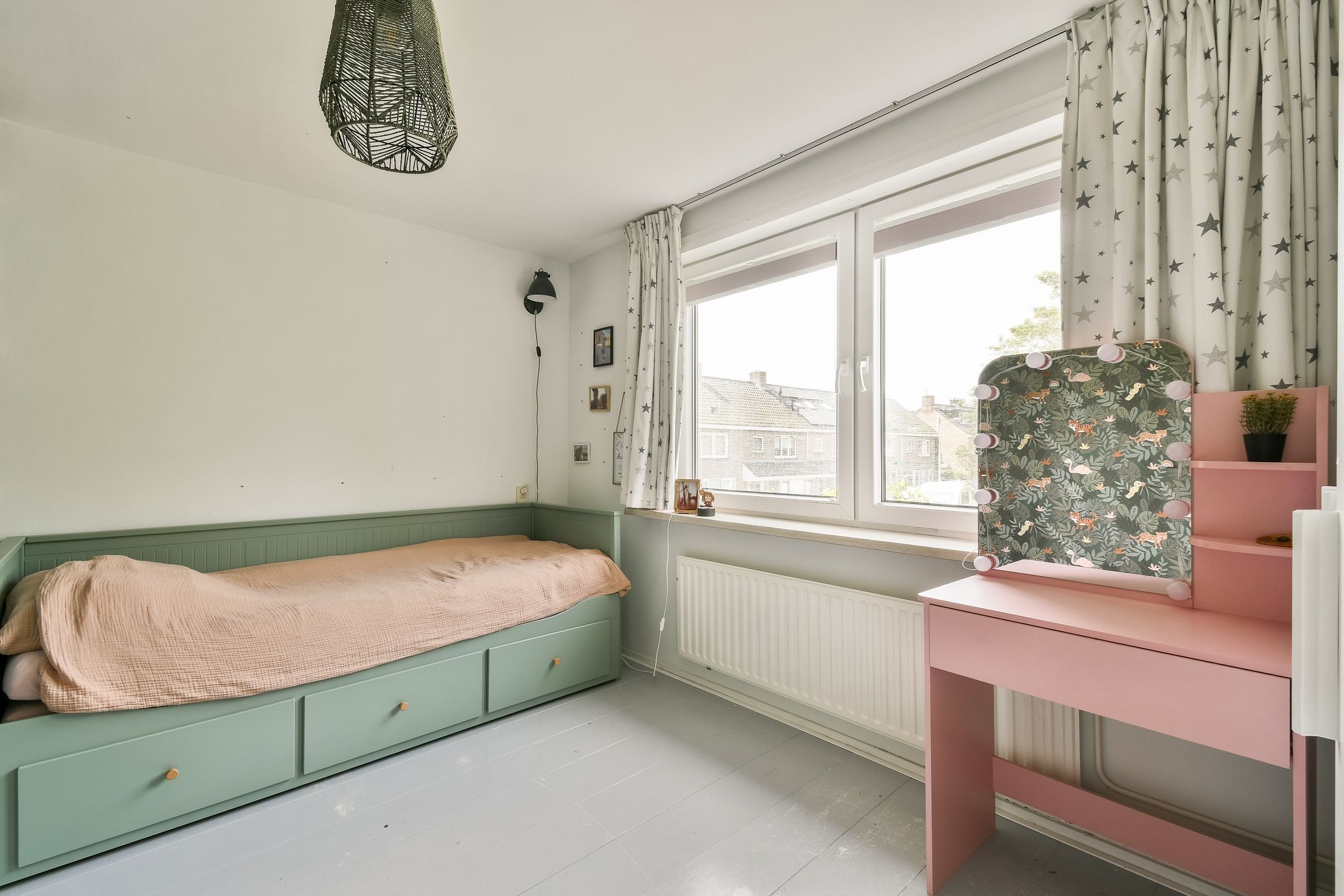 Photo 27 of Jan van Bergenstraat 54