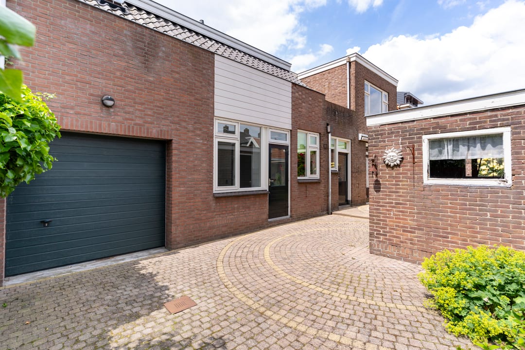 Photo 16 of Kerkstraat 44