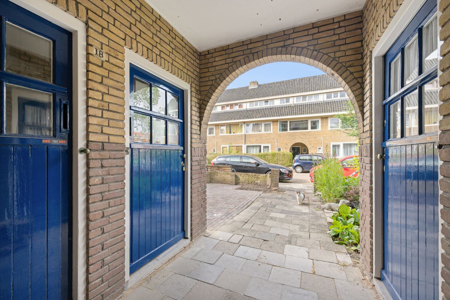 Photo 25 of Diepenbrockstraat 16
