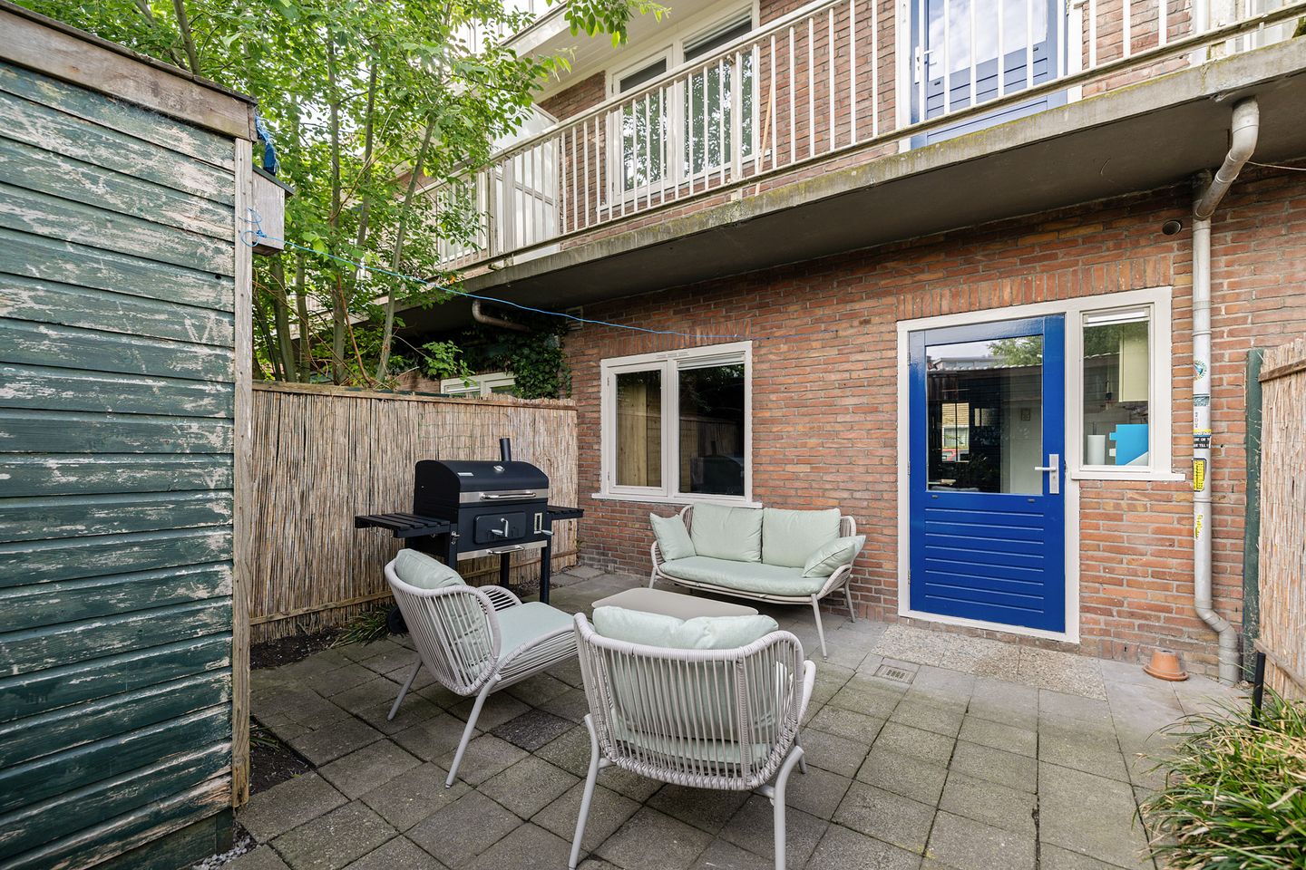 Photo 19 of Diepenbrockstraat 16