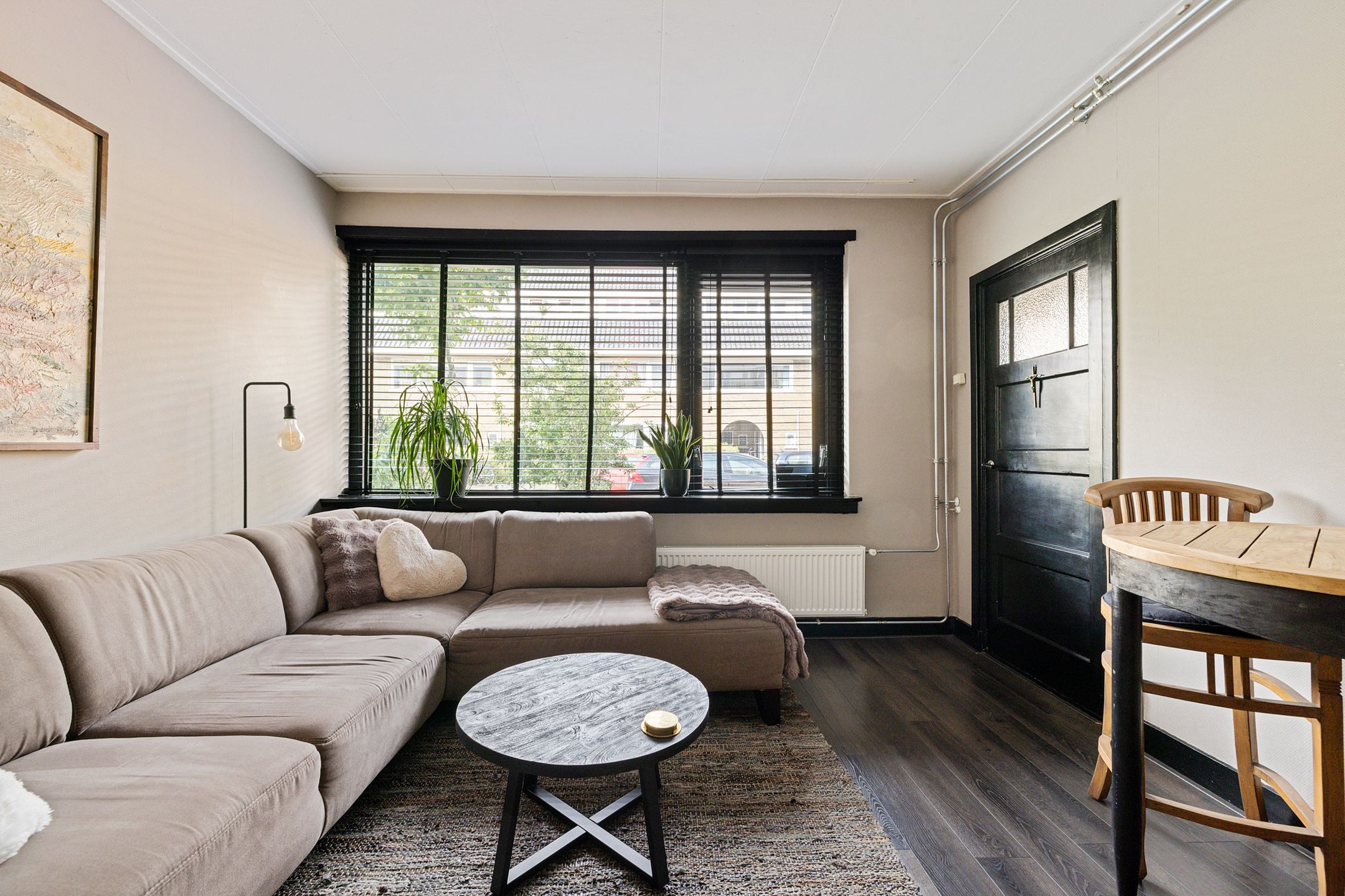 Photo 6 of Diepenbrockstraat 16