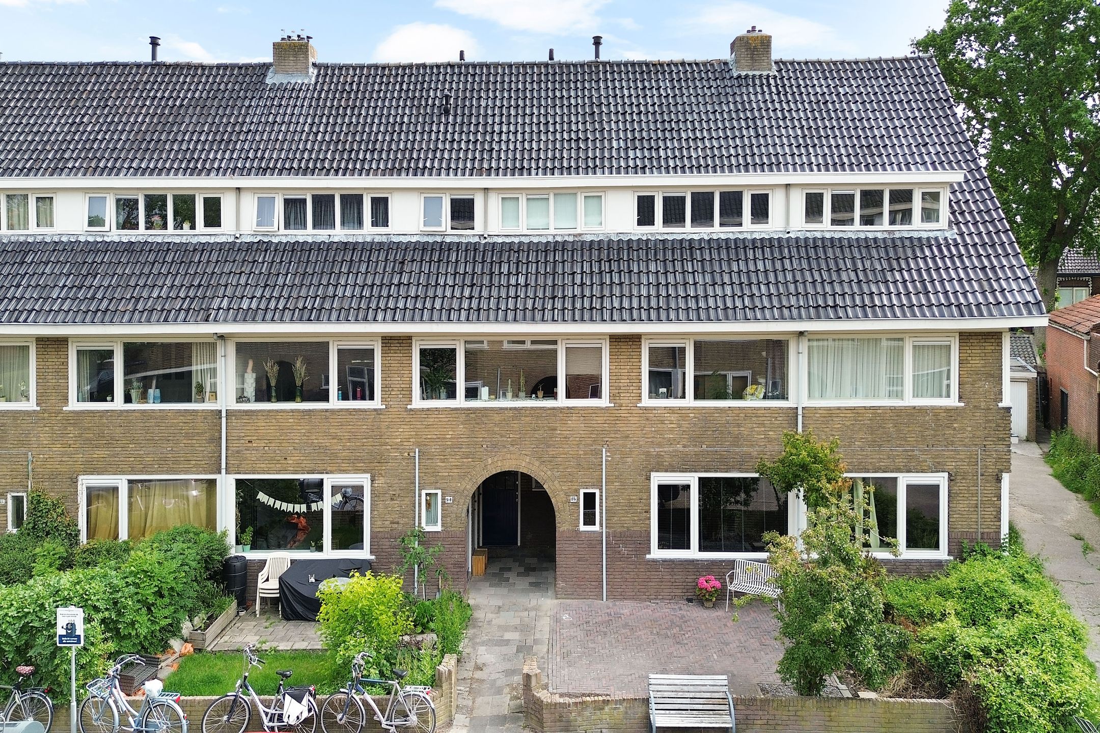 Photo 27 of Diepenbrockstraat 16