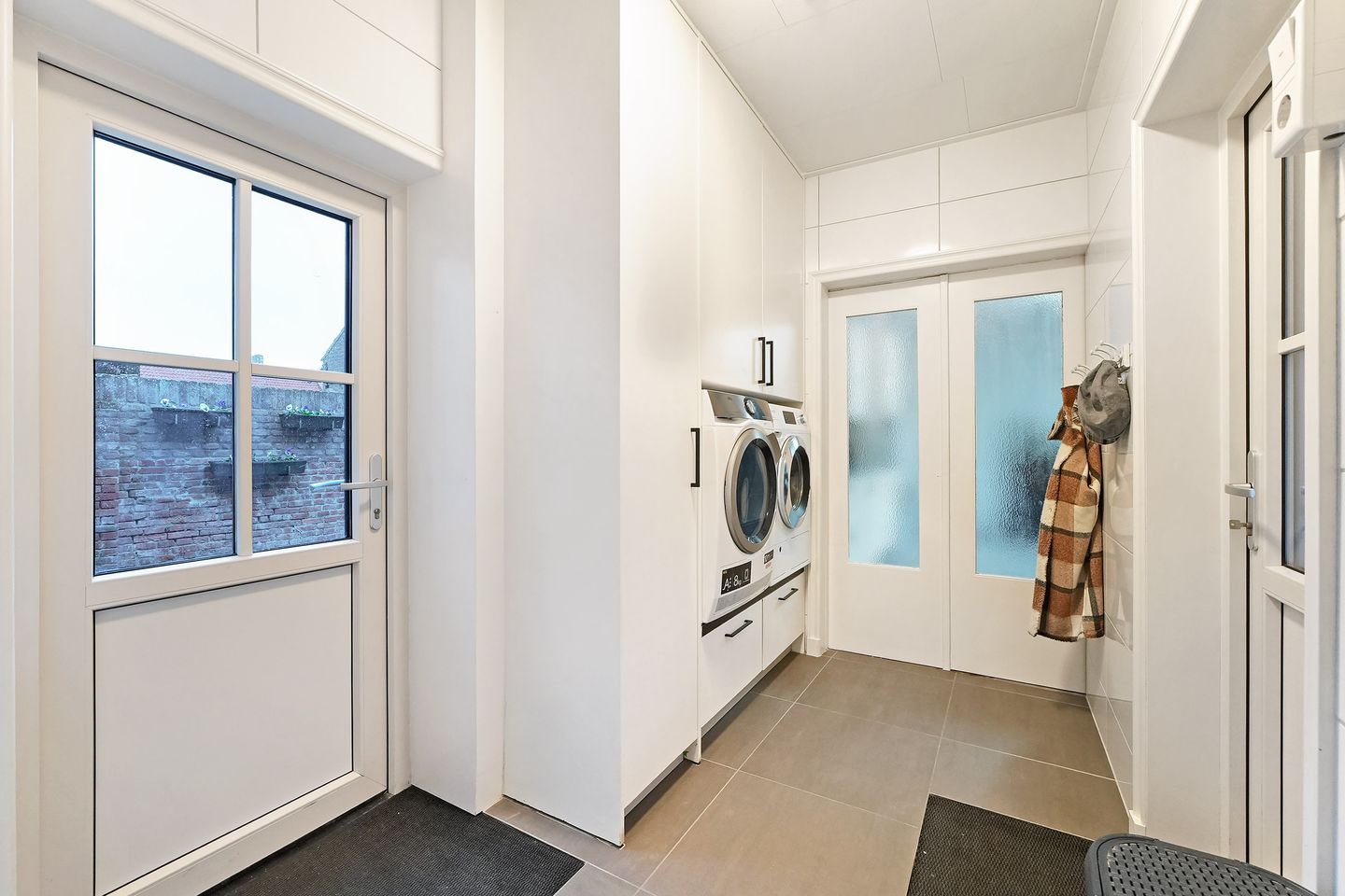 Photo 14 of Koudorpstraat 41