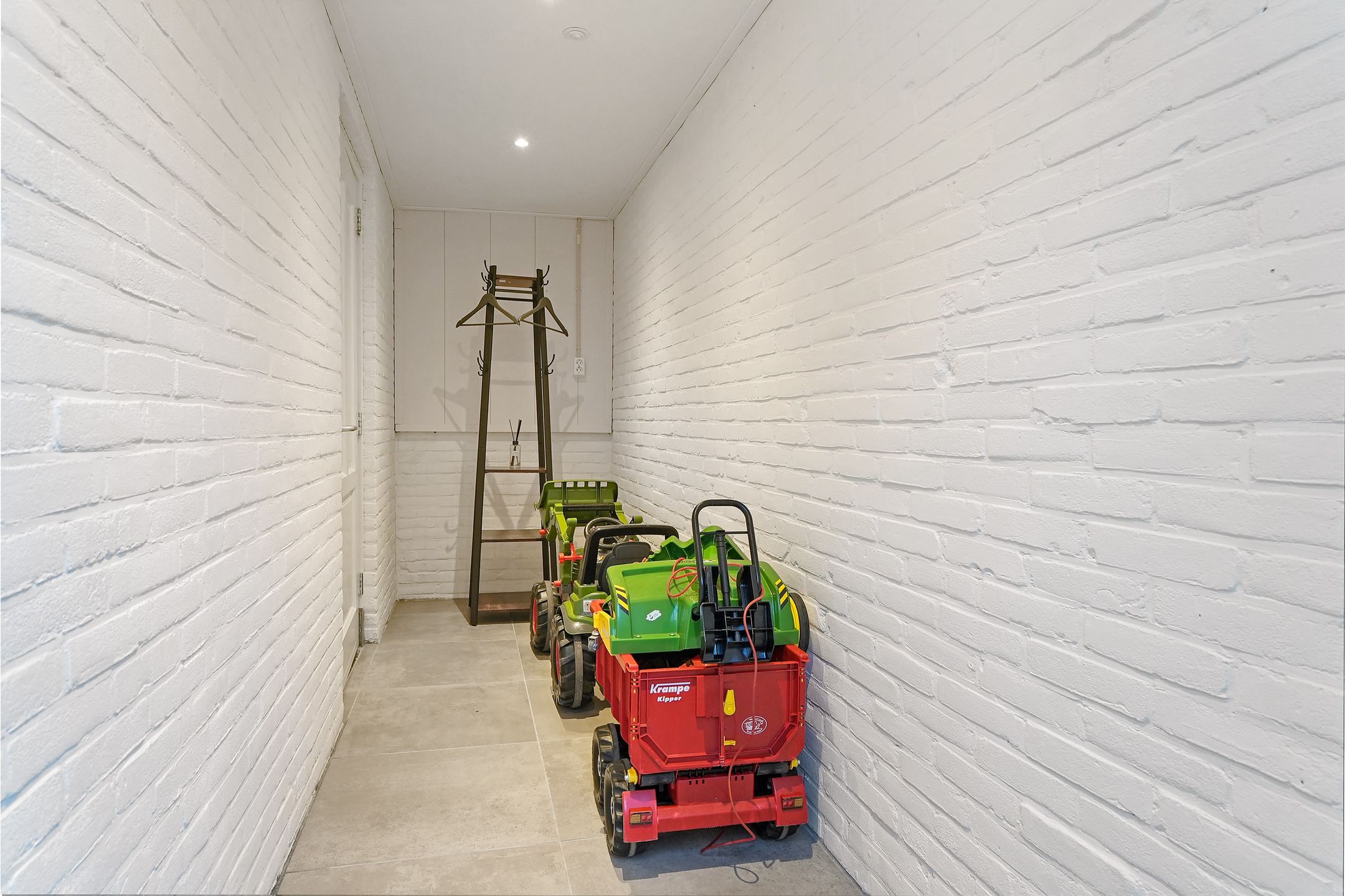 Photo 18 of Koudorpstraat 41