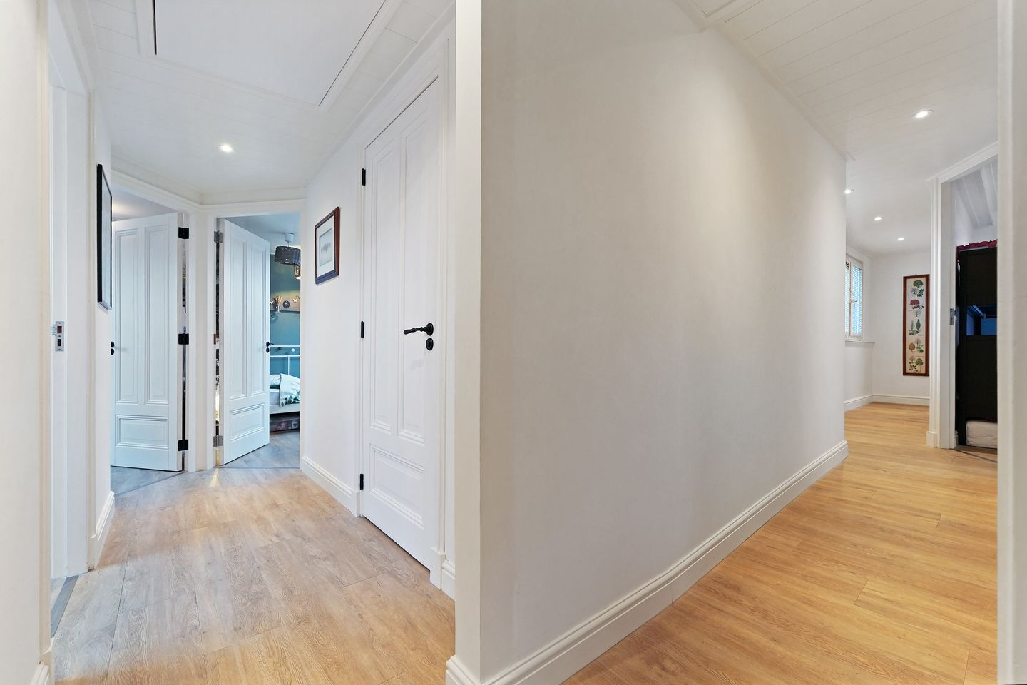 Photo 19 of Koudorpstraat 41