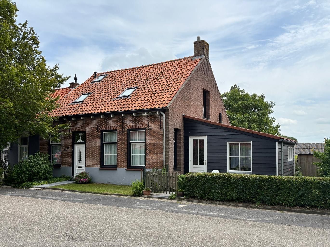 Photo 3 of Sluissestraat 31