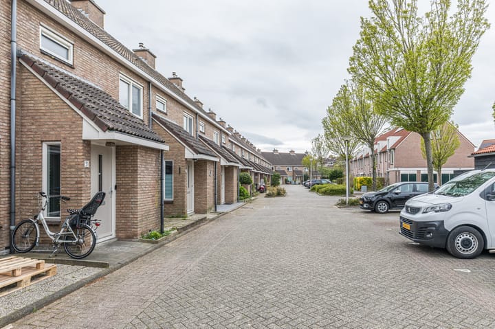 Photo 5 of Morelstraat 36