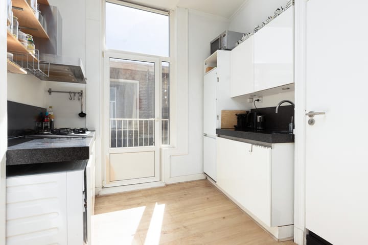 Photo 4 of Jacob Canisstraat 79