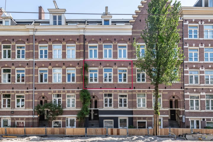 Photo 4 of Wijttenbachstraat 48-D
