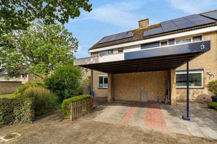 Hoekwoning te koop: Vlasakkerlaan 1, Hellevoetsluis