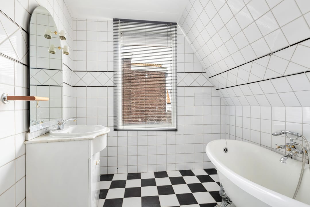 Photo 13 of Burgemeester Bosstraat 12