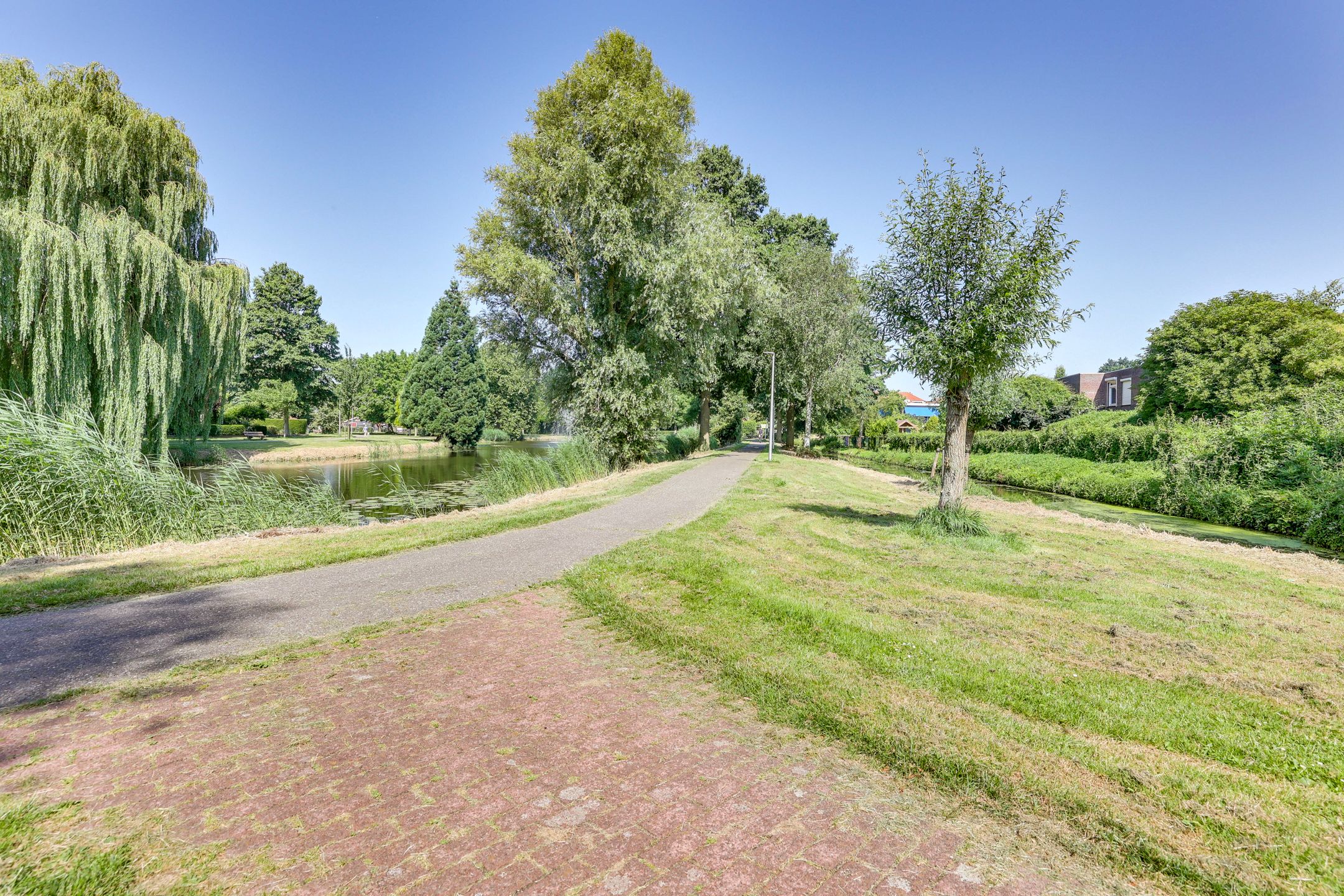 Photo 3 of Dorpsweg 4-B