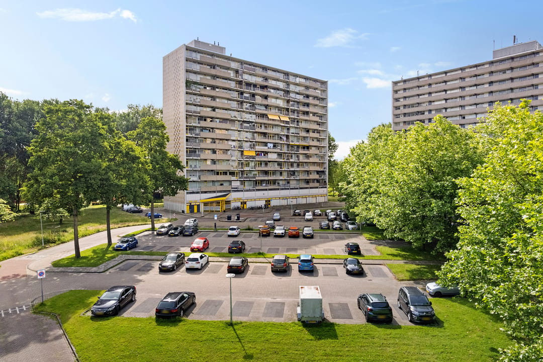 Photo 1 of Tjaarda 356