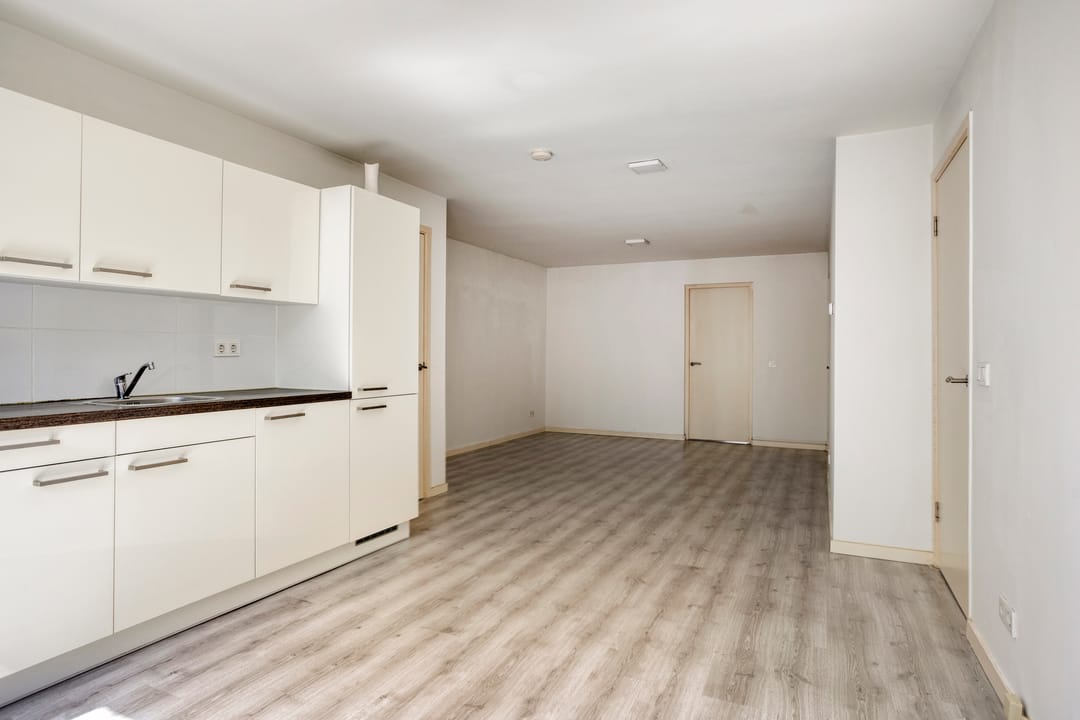 Photo 8 of Ridderspoorstraat 38-B