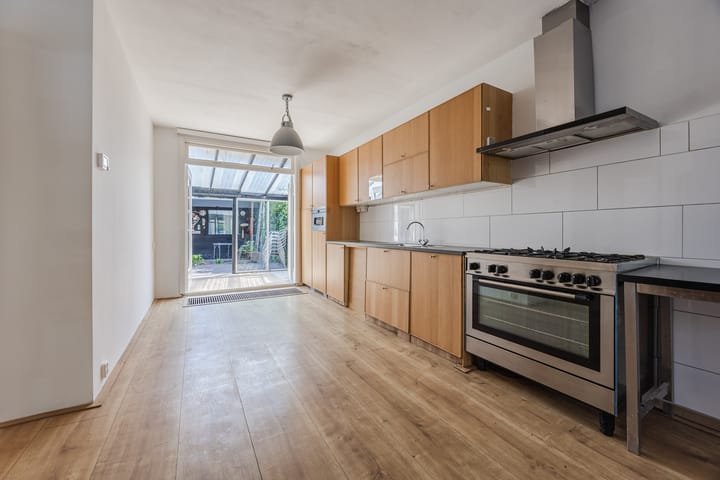Appartement te koop: Nieuwersluisstraat 12, 'S-Gravenhage