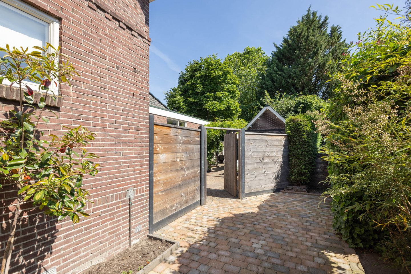 Photo 34 of Buitenweg 40