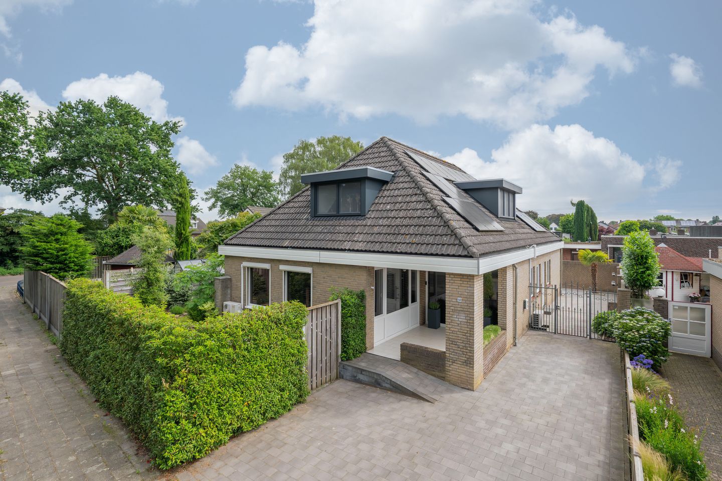 Photo 1 of Pr. Irenestraat 60