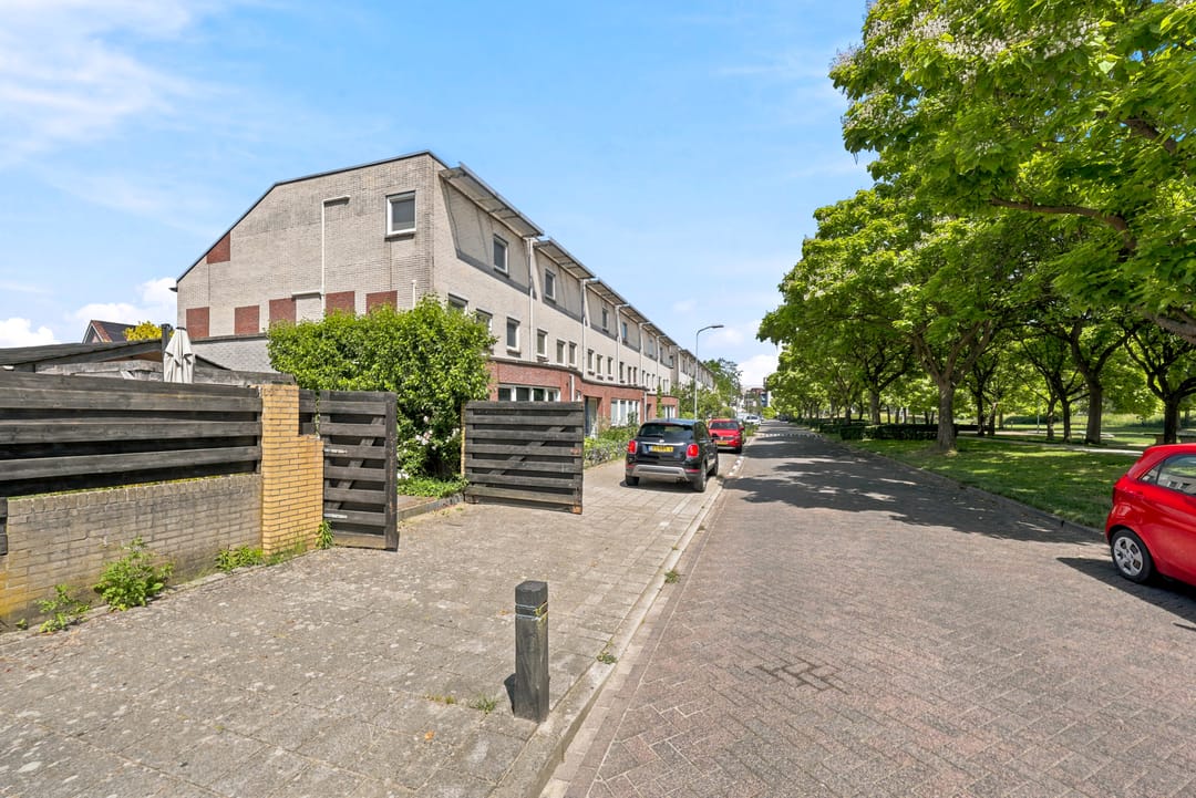 Photo 43 of Fie Carelsenstraat 2