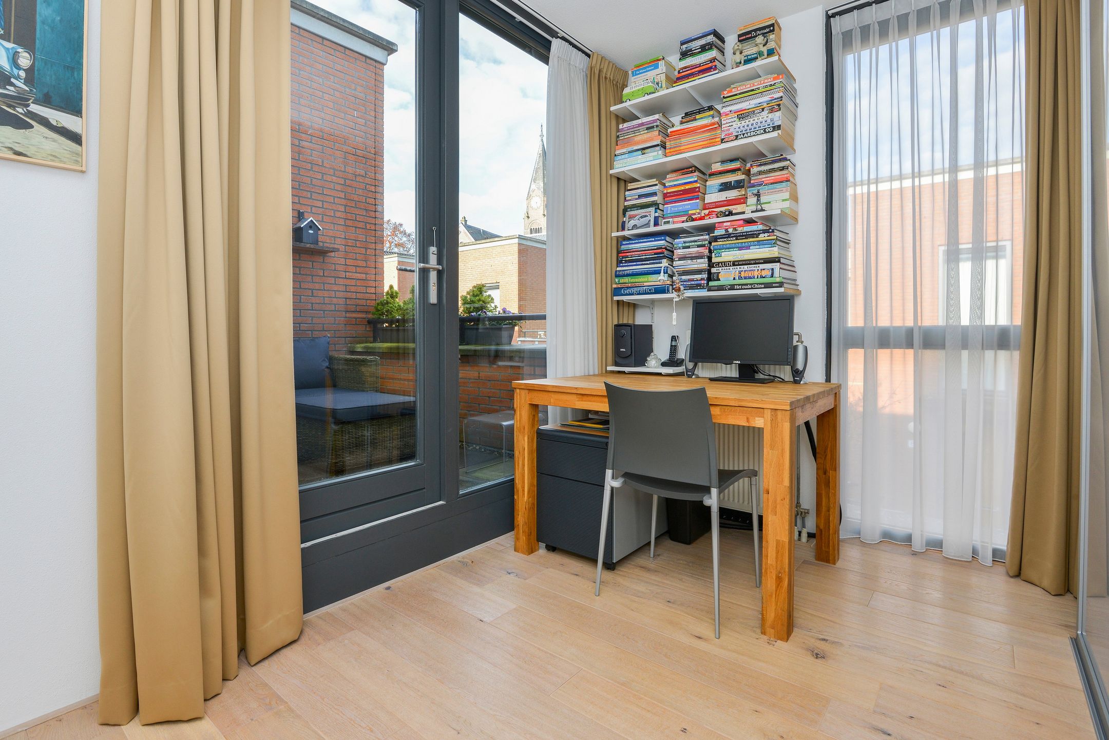 Photo 12 of Burgemeester Banisstraat 7