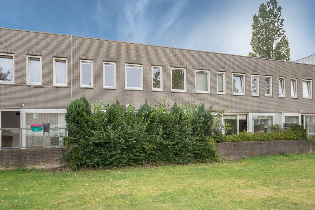 Photo 27 of Professor J.H. Gunningstraat 18