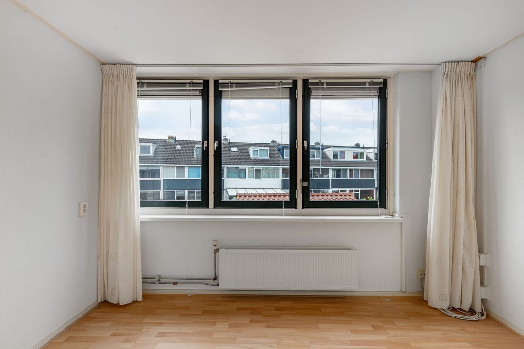 Photo 16 of Deltastraat 68