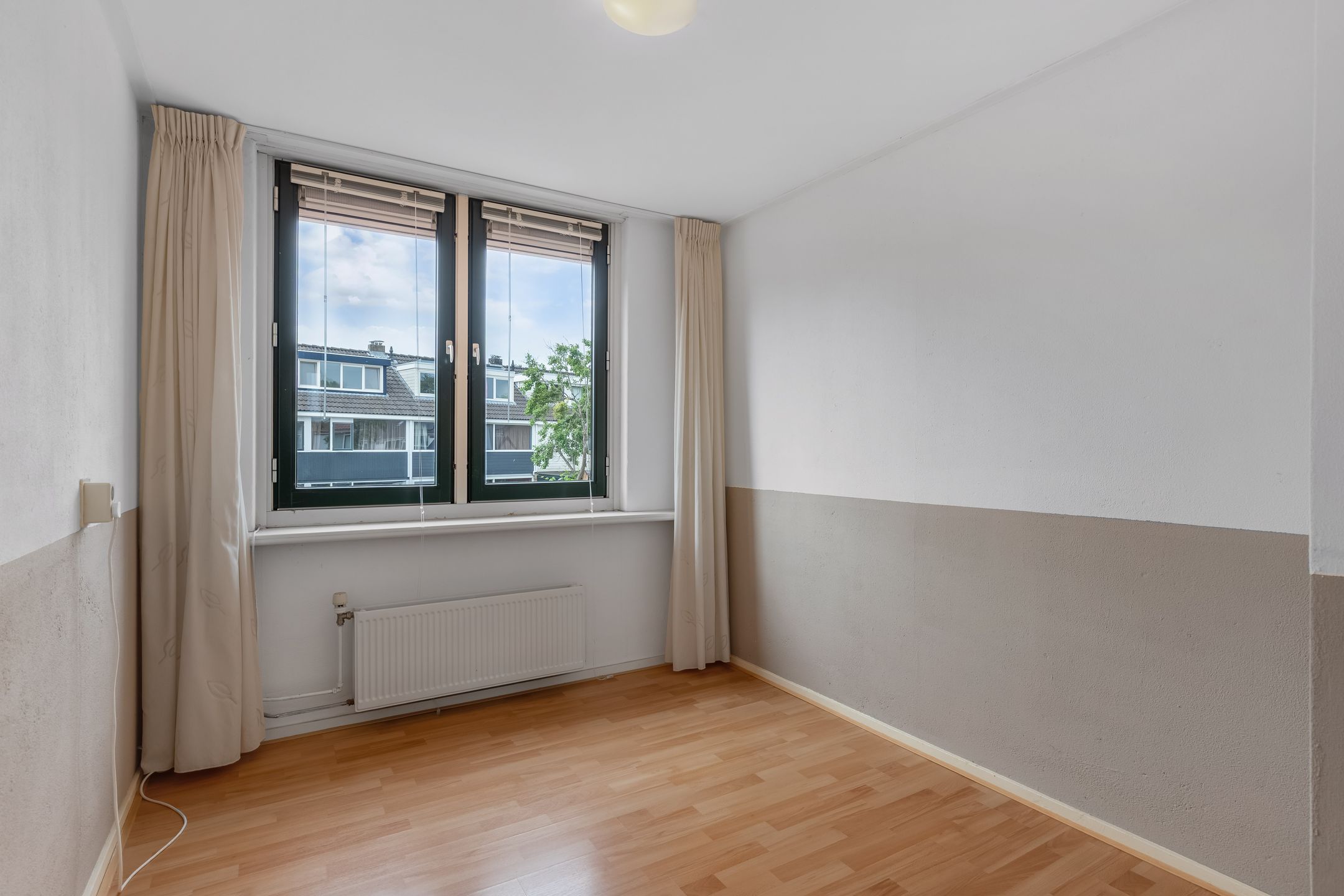 Photo 21 of Deltastraat 68