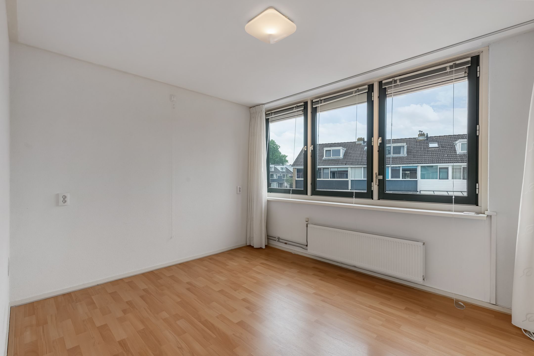 Photo 15 of Deltastraat 68
