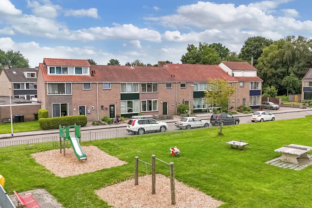 Photo 32 of Deltastraat 68