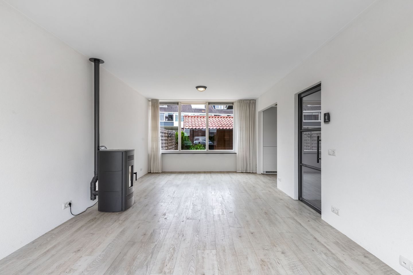 Photo 5 of Deltastraat 68